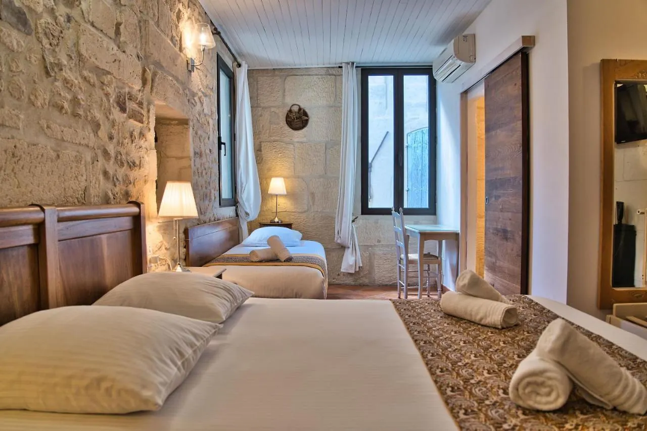Hotel La Muette Arles
