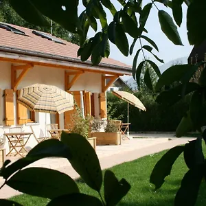 https://laurore-du-lac.hotels-rhonealpes.com