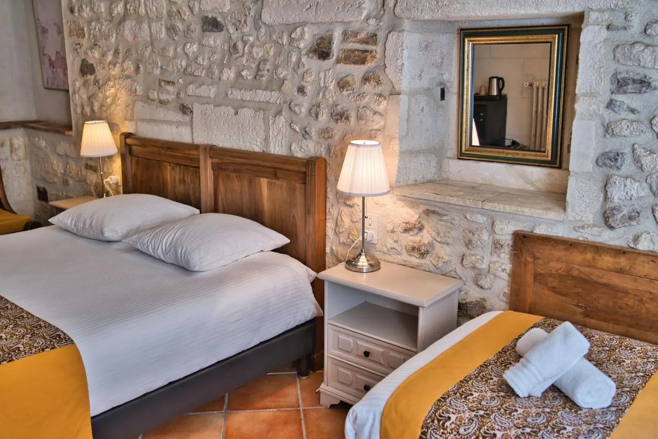 Hotel La Muette Arles