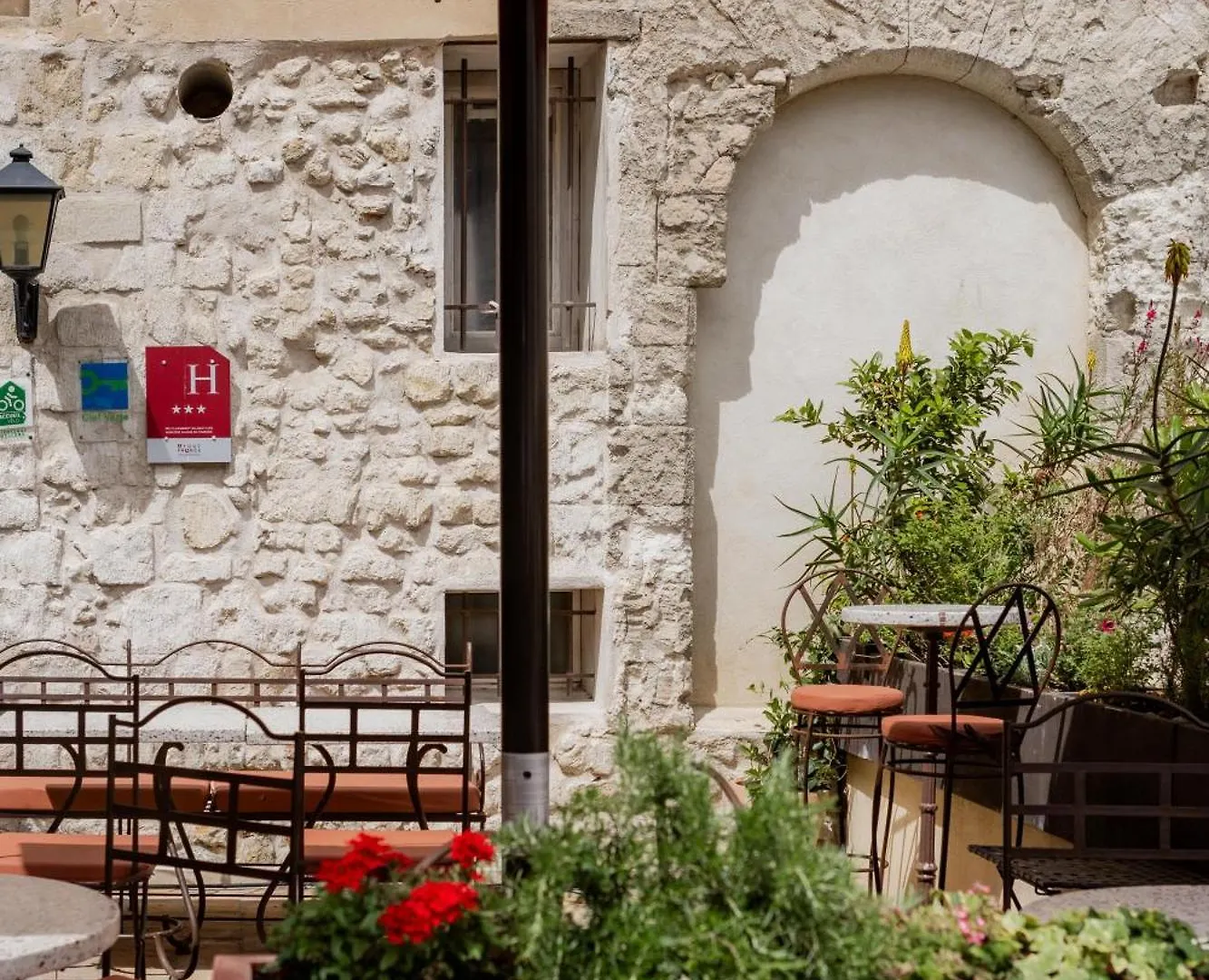 Hotel La Muette Arles