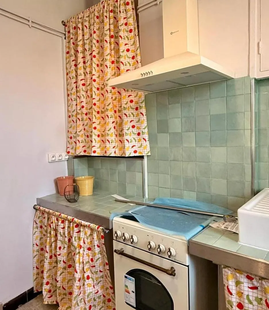 ***  Hotel La Muette Arles France